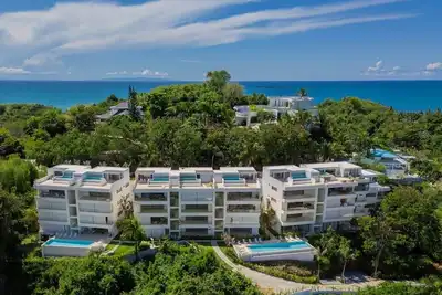 Image de Luxury Hills-Amazing 2 bed condo step to the beach
