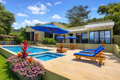 Image de Premium country villa in Anapoima with green area, elegant and private.