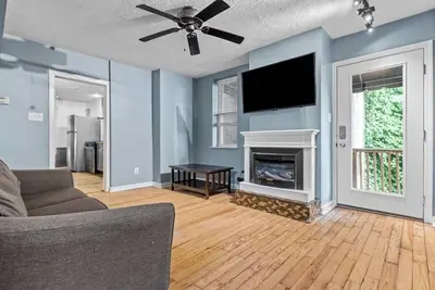 Image de Lovely 1-bedroom apartment with Ac in tranquil Pittsburgh
