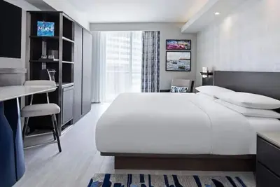 Image de Two City View Units w/ Breakfast, Pool & Gym Access