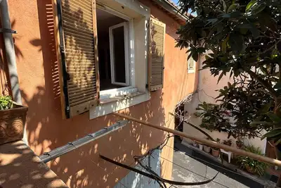 Image de A 1km de la mer Maison de village avec terrasse, rénovée avec beaucoup de cachet