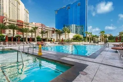 Image de Mgm 06604 Deluxe Studio Pool View