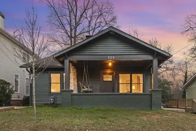 Image de Atlanta Basecamp | Pet-Friendly | Walkable