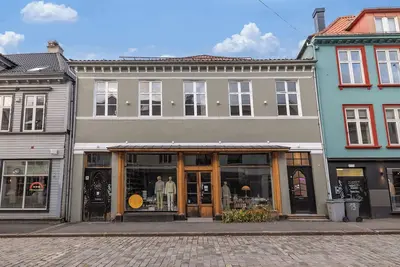 Image de 5br right behind Unesco Bryggen and Floien