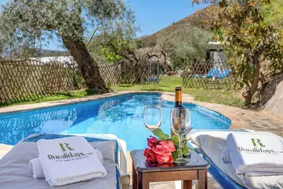 Image de Cortijo la Loma Órgiva by Ruralidays