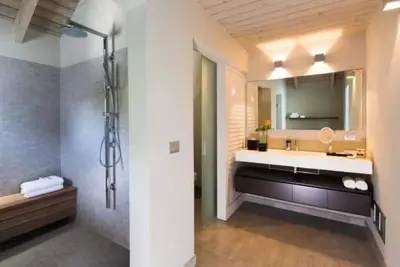 Image de Beautiful 3 Br Villa on the hillside of Vitet