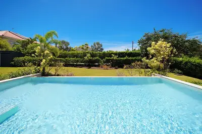 Image de West Coast Villa | Walk to Beach | Private Pool - Haynes House