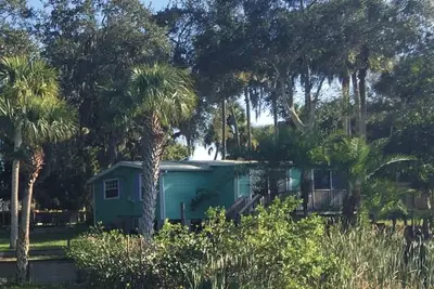 Image de Waterfront Cottage Rental with a Dock on the San Sebastian River, Florida
