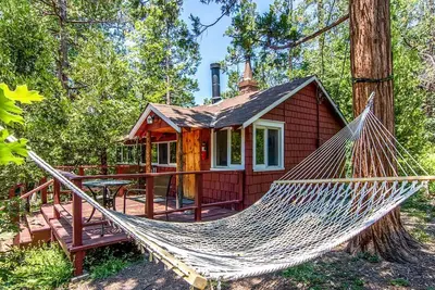 Image de Couples' Cottage Rental in Idyllwild for a Romantic Getaway in California
