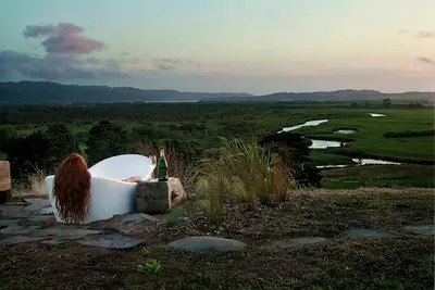 Image de Off-The-Grid Luxury Holiday Cottage with Waikato River Views near Auckland, North Island