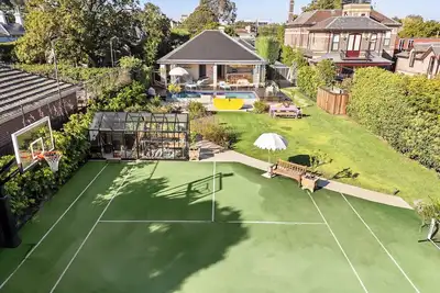 Image de Luxury Villas Hawthorn Haven with Heated Pool