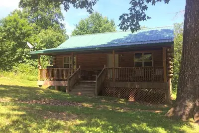 Image de Rustic Cabin Nestled in the Stunning Mark Twain National Forest, Missouri