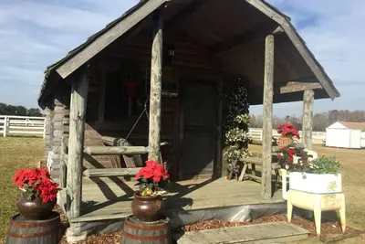 Image de Rustic Cabin Rental on Secluded Farmland near Raleigh, North Carolina