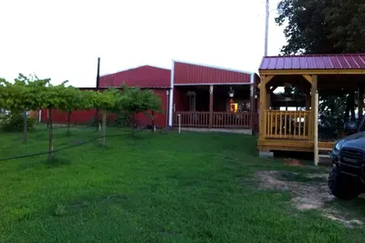 Image de Secluded Getaway on a Vineyard in Allen, Oklahoma
