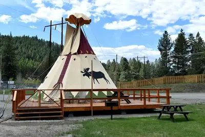 Image de Amazing Tipi Rental for the Perfect Camping Getaway in Republic, Washington