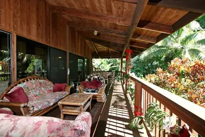 Image de Tropical Lodge Getaway Nestled on an Organic Farm in Pahoa, Hawaii