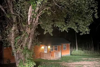 Image de Cozy Cabin with Spa and Picnic Space in Marshall, Arkansas