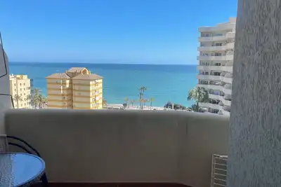 Image de Complexe avec piscines et toboggans, avec vue sur la mer