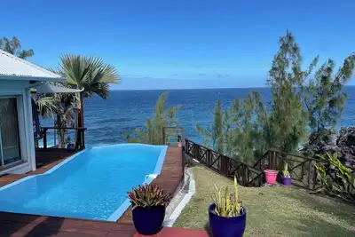 Image de Villa F3/4 avec piscine, site d’exception sur mer