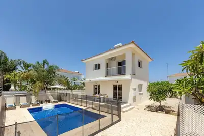 3 Bedroom Villa In Ayia Triada