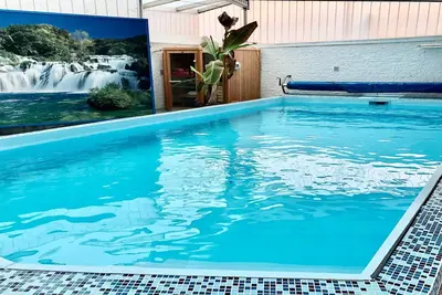 Image de Stylish Holiday House with Private Heated Pool – 2-Minute Walk to the Beach