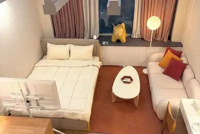 Image de Spacious Loft  2 Queen Beds · Modern Comfort in Gangnam