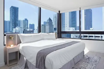 Image de High-Rise Condo - Skyline Views, Pool & Fifa 2026
