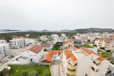 Image de No. :4 apartments in a quiet residential area, close to the beach.