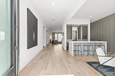Image de Luxury 4-bedroom house in a family-friendly Houston neighborhood
