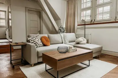 Image de “Modern Duplex in the City Center”