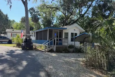Image de Welcome to the Sugar Shack in our unique fishing village of Homosassa.