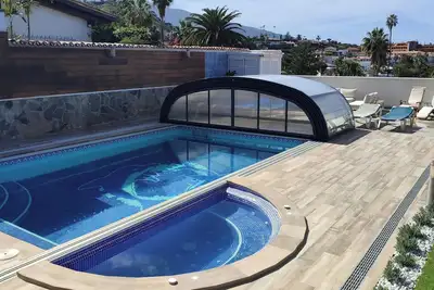 Image de 4 Bedroom Villa Puerto de la Cruz/Private Pool & Jacuzzi/WiFi