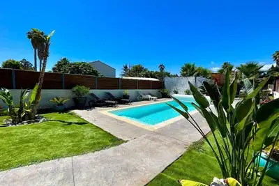 Image de Vias - Villa 3 Palmiers - Piscine privée chauffée - au calme - 8 personnes