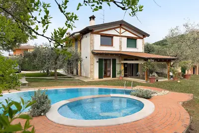 Image de Casa Elisa : Vue Montagne, Wi-Fi et Climatisation près du Lac de Garde