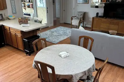 Image de Beautiful Lakeside Apt between Boston and Cape Cod