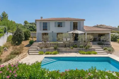 L’Éclat d’Uzès – Villa de charme avec piscine