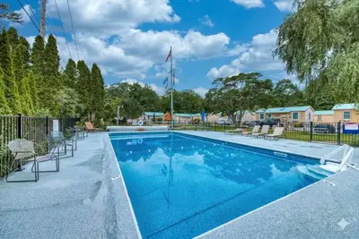 Image de Coastal Shorelands Retreat + Walk-to-Beach Access and Pool