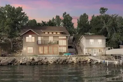 Image de The Landing on Lake Madison: Room to Relax, Play & Enjoy the Lake