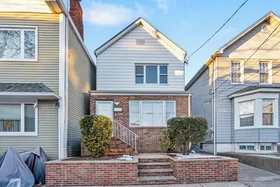 Image de 3br•Walk to Nyc train •15 Min to Metlife & Ewr