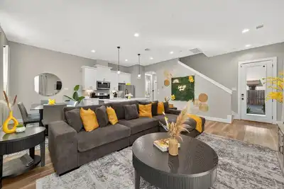 Image de Colorful Modern 3br Getaway w/ Hot Tub Htx