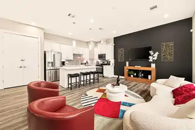 Image de Modern & Stylish | Spacious 3br Retreat