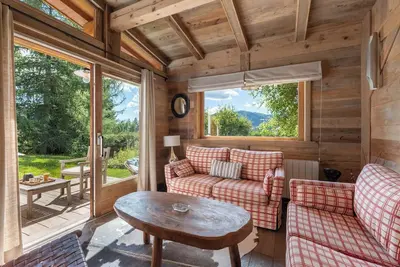 Image de Loue chalet familial d’architecte - Charme, confort et nature au Mont d’Arbois