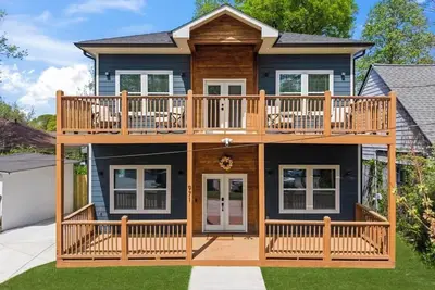 Image de Delightful 4 Bedroom Home with Hot Tub, Game Rm, Putt Putt, Near Mercedez Stadium