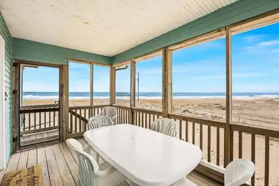 Image de Clownfish: Oceanfront Family-Friendly Buxton Townhome w/ Views
