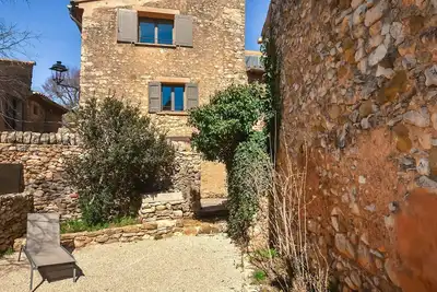 Image de Maison confortable de 2 chambres à Rustrel