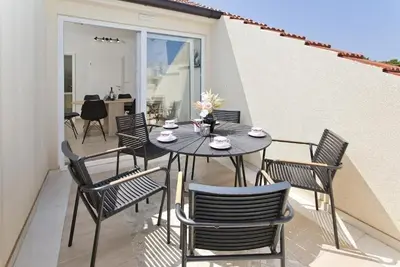Image de Appartement de trois chambres avec la terrasse Hvar (A-25301-d)