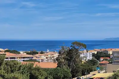 Image de 3 star apartment with sea view