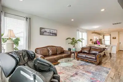 Image de 5 Mi to Barr Lake State Park: Home w/ Game Room!