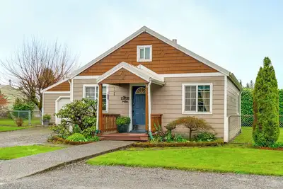 Image de Walk to ‘Twilight’ Sites! Forks Home w/ Hot Tub