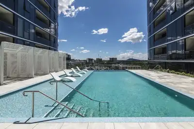 Image de Bel appartement ensoleillé de 2 chambres avec piscine et salle de sport